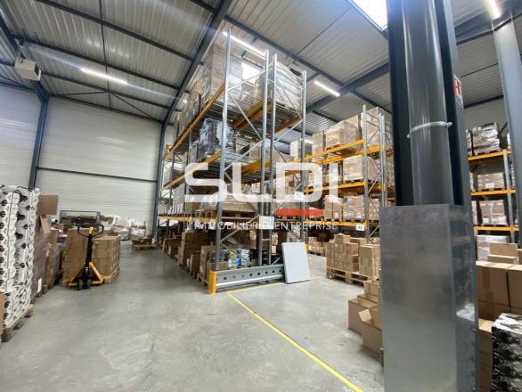 Activités A LOUER - SAINT PRIEST - 1 092 m²
