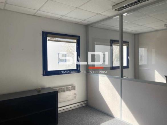 Bureaux A LOUER - VILLEURBANNE - 1 183 m²