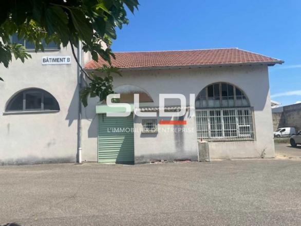 Bureaux A LOUER - VILLEURBANNE - 385 m²