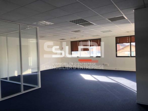 Bureaux A LOUER - VILLEURBANNE - 377 m²