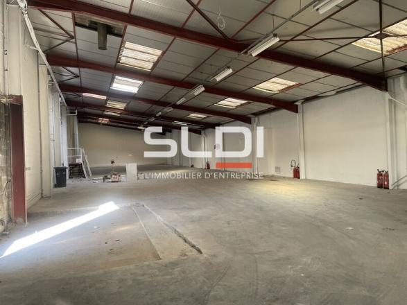 Activités A LOUER - VILLEURBANNE - 2 400 m²