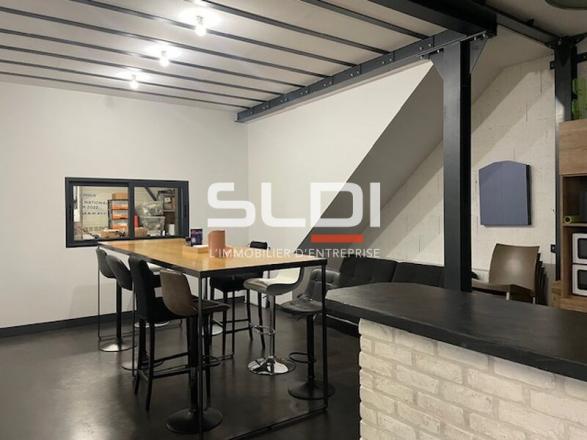 Activités A VENDRE OU A LOUER - DECINES CHARPIEU - 534 m²