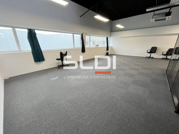 Activités A LOUER - CALUIRE ET CUIRE - 1 060 m²