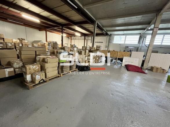 Activités A LOUER - CALUIRE ET CUIRE - 1 060 m²