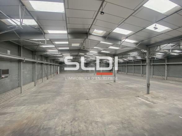Activités A VENDRE OU A LOUER - SAINT QUENTIN FALLAVIER - 2 979 m² Activités A VENDRE OU A LOUER - SAINT QUENTIN FALLAVIER - 2 979 m²