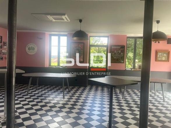 Bureaux A VENDRE - GENAS - 440 m²