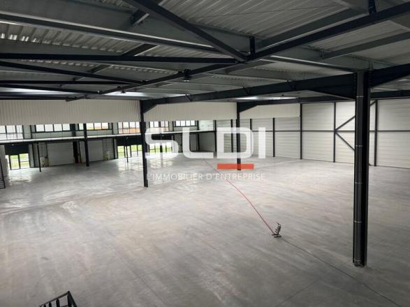 Activités A LOUER - SAINT LAURENT DE MURE - 5 608 m²