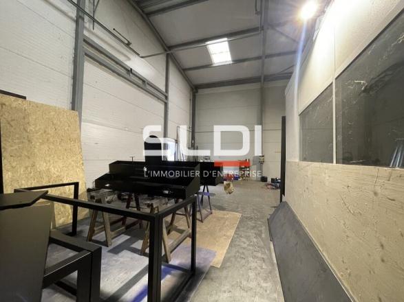 Activités A LOUER - VOURLES - 100 m²