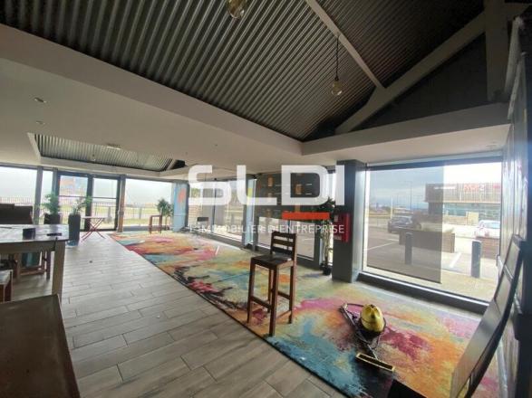 Commerces A LOUER - SAINT BONNET DE MURE - 443 m²