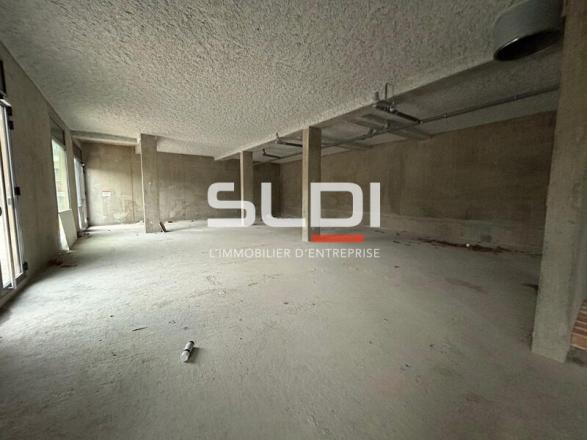 Commerces A VENDRE OU A LOUER - GLEIZE - 349 m²