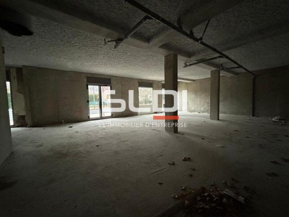 Commerces A VENDRE OU A LOUER - GLEIZE - 349 m²