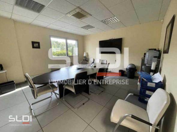 Activités A VENDRE OU A LOUER - LOZANNE - 2 680 m²