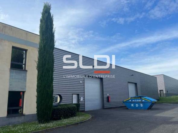 Activités A LOUER - ARNAS - 1 440 m²