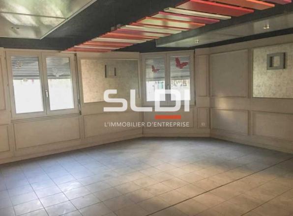 Commerces A LOUER - LYON - 295 m²