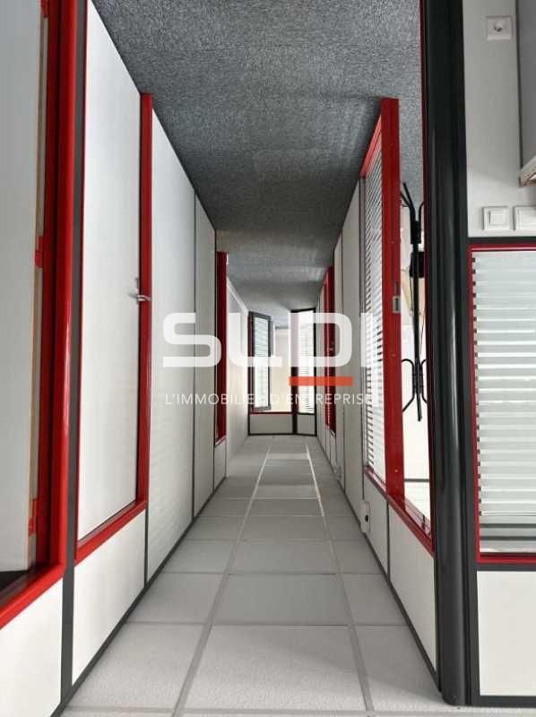 Bureaux A LOUER - LIMAS - 171 m²