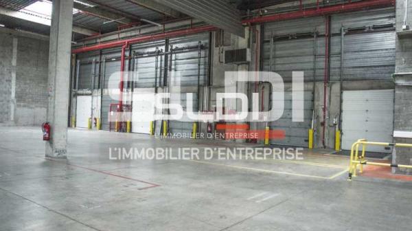 Activités A LOUER - VENISSIEUX - 3 584 m²