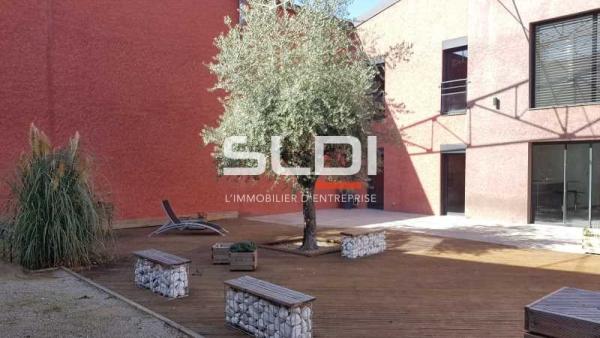Activités A VENDRE - DECINES CHARPIEU - 3 192 m²