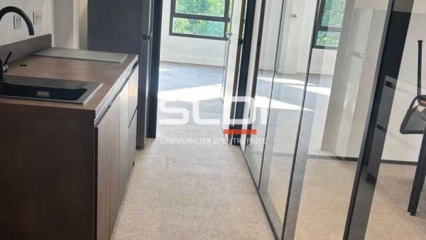 Bureaux A LOUER - LIMONEST - 127 m²
