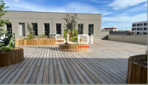 Bureaux A VENDRE OU A LOUER - VILLEURBANNE - 7 156 m²