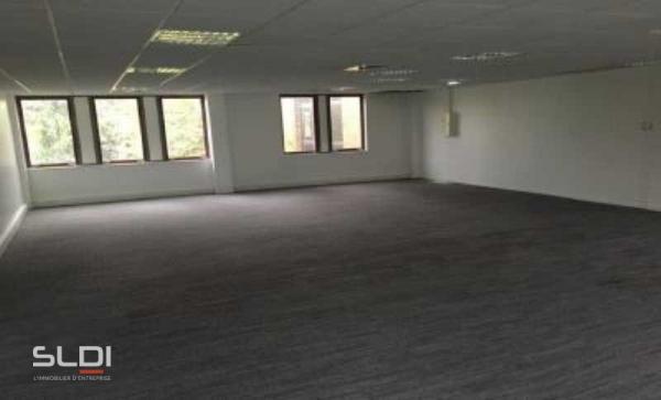 Bureaux A LOUER - VENISSIEUX - 1 827 m²