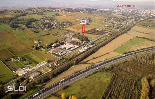 Commerces A VENDRE OU A LOUER - ANSE - 2 171 m²