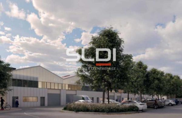 Activités A LOUER - VENISSIEUX - 33 280 m²