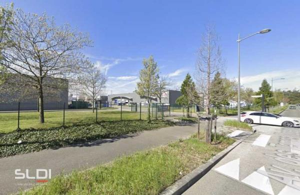 Bureaux A LOUER - SAINT PRIEST - 575 m²