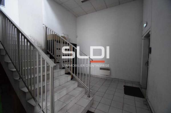 Entrepôts/Messagerie A LOUER - GENAS - 1 199 m²