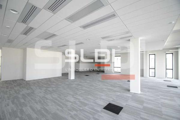 Bureaux A VENDRE OU A LOUER - VENISSIEUX - 1 066 m²