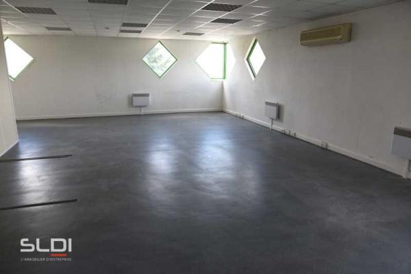 Entrepôts/Messagerie A LOUER - GENAS - 1 199 m²