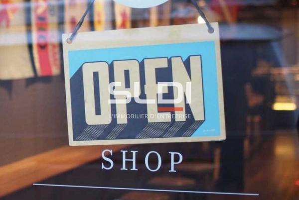 Commerces A LOUER - LYON - 85 m²