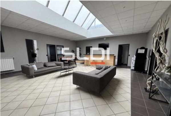 Activités A VENDRE - MORNANT - 2 200 m²