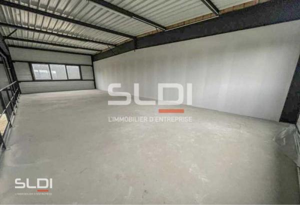 Activités A VENDRE OU A LOUER - FRANS - 538 m²