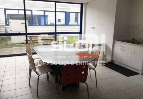 Bureaux A LOUER - SAINT FONS - 40 m²