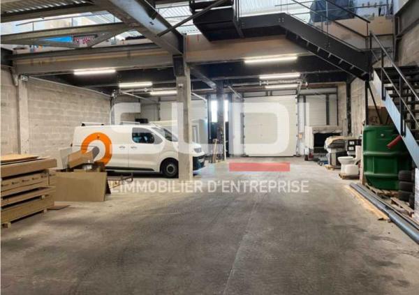Activités A LOUER - CORBAS - 365 m²