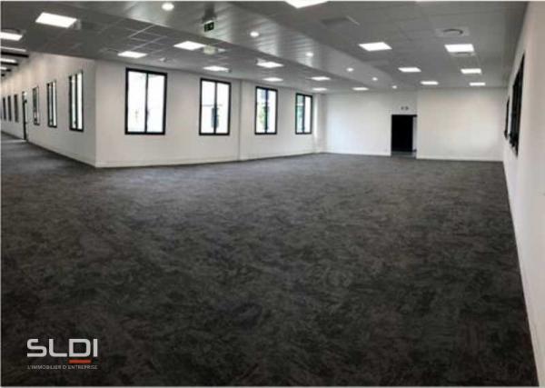 Bureaux A LOUER - VENISSIEUX - 509 m²