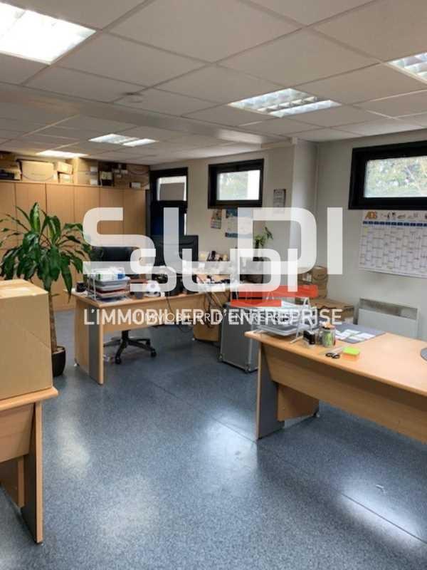 Bureaux A VENDRE OU A LOUER - GENAY - 822 m²