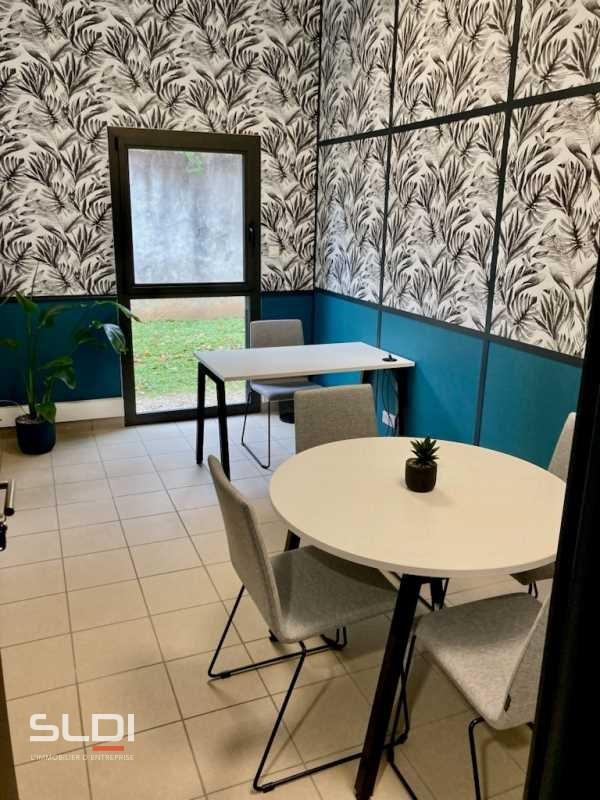Bureaux A LOUER - SAINT PRIEST - 113 m²