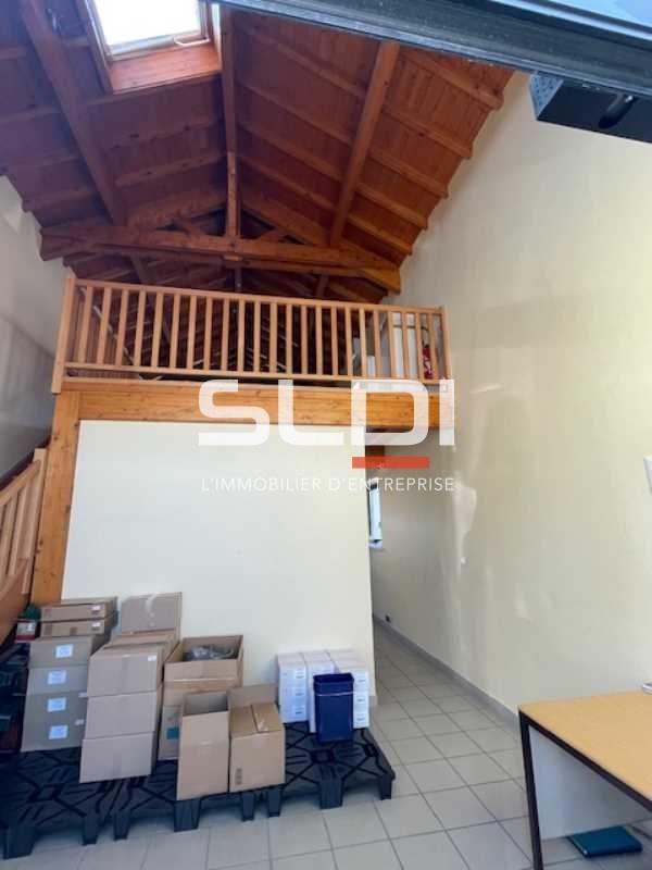 Bureaux A LOUER - RILLIEUX LA PAPE - 110 m²
