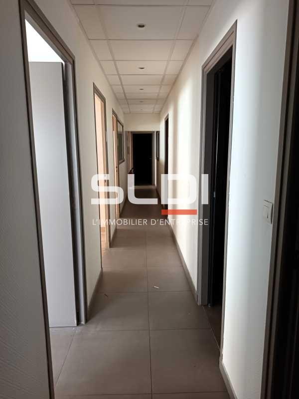 Commerces A VENDRE OU A LOUER - VILLEURBANNE - 461 m²