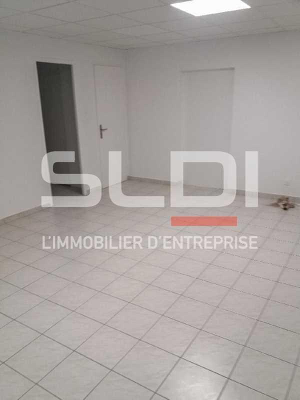 Activités A LOUER - MEYZIEU - 220 m²