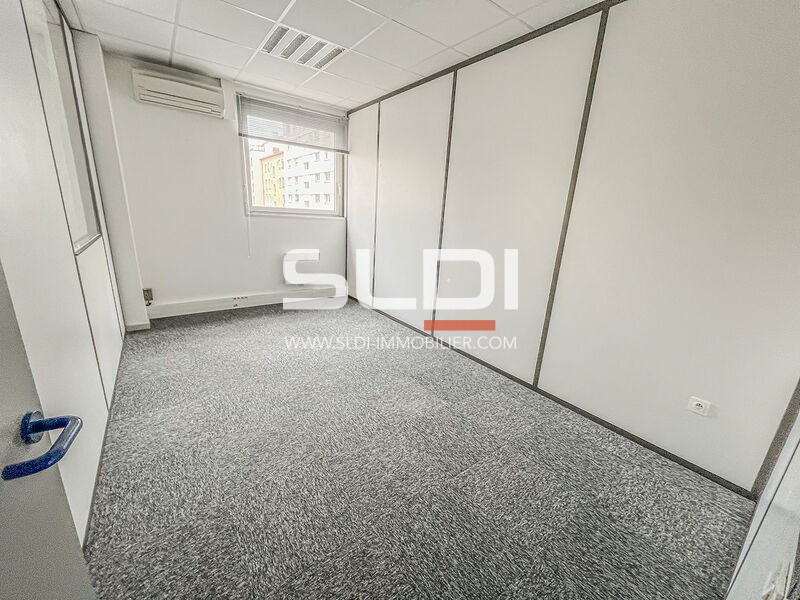 Bureaux A LOUER - VILLEURBANNE - 545 m²
