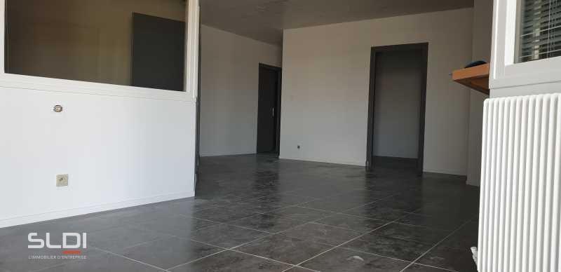 Bureaux A LOUER - RILLIEUX LA PAPE - 250 m²