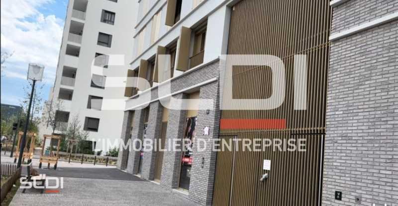 Bureaux A LOUER - VILLEURBANNE - 243 m²