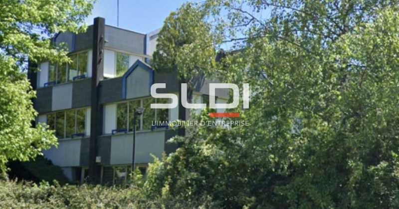 Bureaux A VENDRE - LISSIEU - 315 m²