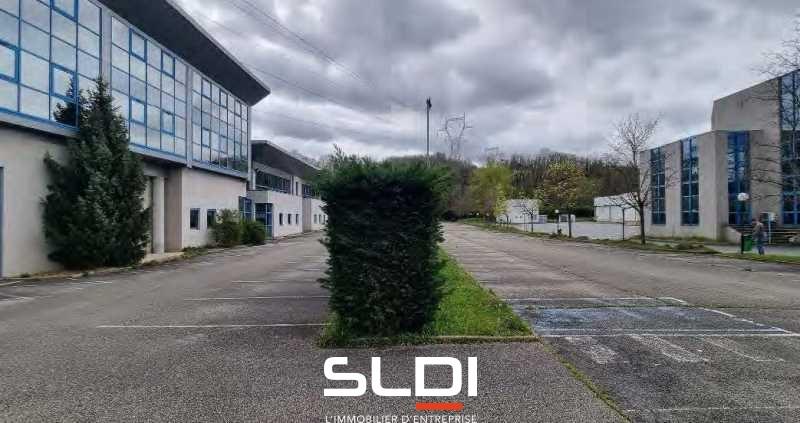 Activités A VENDRE - CIVRIEUX D'AZERGUES - 8 555 m²