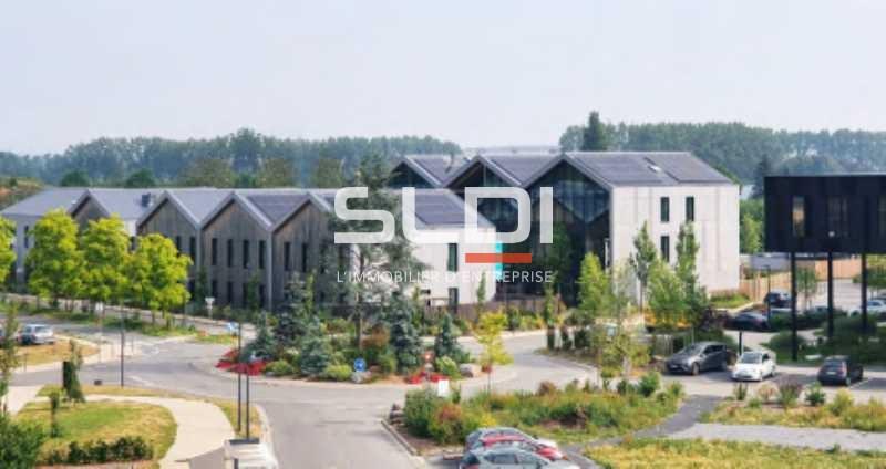Activités A LOUER - GENAS - 1 323 m²