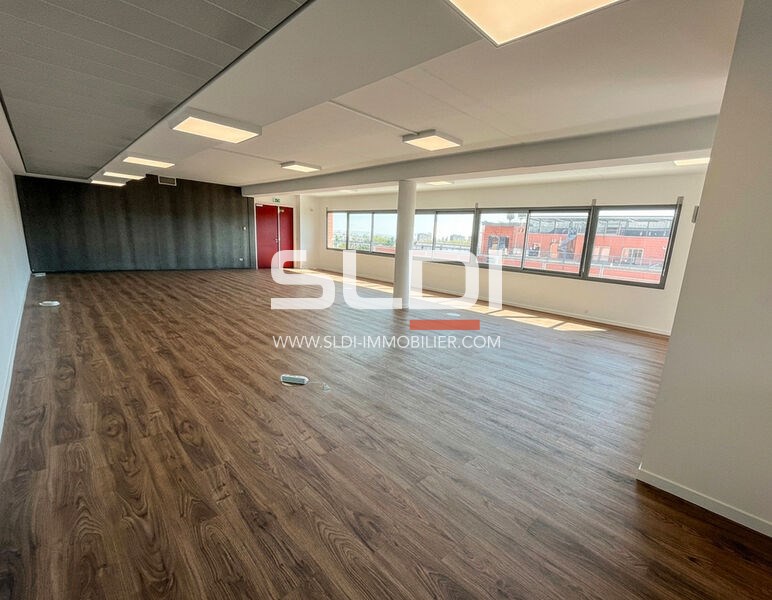 Bureaux A LOUER - LYON - 128 m²