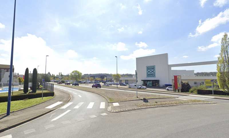 Commerces A Vendre Ou A Louer 516 0 M Saint Bonnet De Mure