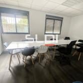 Activités A LOUER - CHASSIEU - 1 600 m² Activités A LOUER - CHASSIEU - 1 600 m²